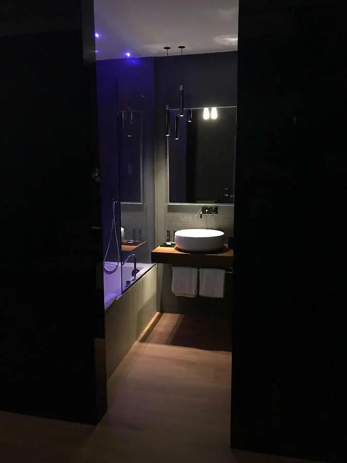Palco Noir! Hotel Palermo 2*,